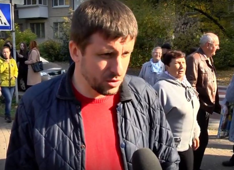 Коцюбинская оппозиция вывела людей на акцию под посольство США (видео)
