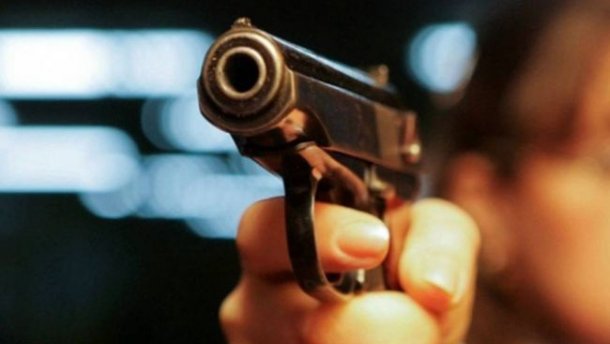 В Тетиевском районе грабителя магазина застрелили его же оружием на месте преступления