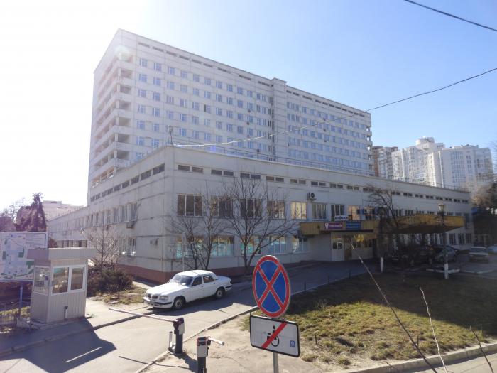 КП “Инженерный центр” отдало 24 млн гривен “любимому” подрядчику за ремонт приемного отделения 3-й больницы