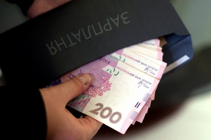 Средняя номинальная зарплата на Киевщине за год выросла на четверть