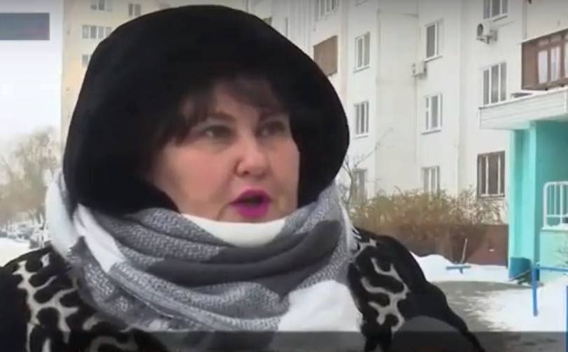Жители нескольких домов в Деснянском районе жалуются на отсутствие доступа к счетчикам тепла (видео)