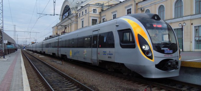 Скоростной поезд из Киева в Запорожье 2 месяца будет курсировать ежедневно
