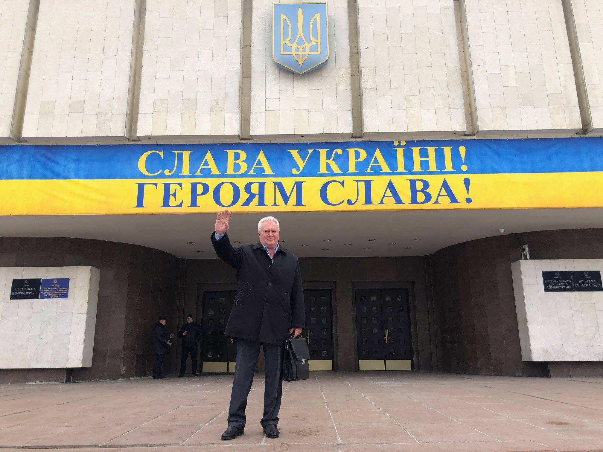 Нардеп Корнацкий подал документы в ЦИК для регистрации кандидатом в президенты Украины