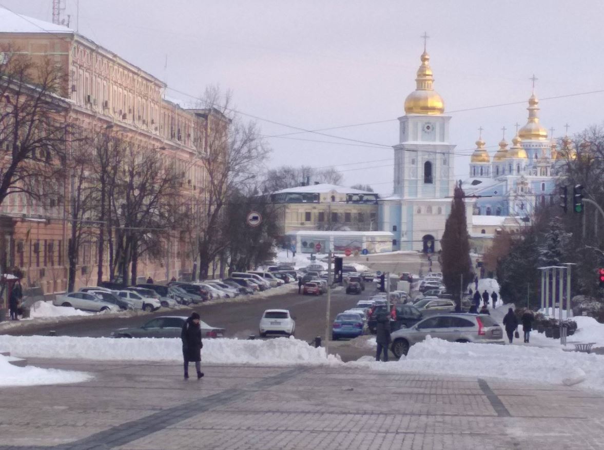 Киевский Крещатик в выходные дни снова начнут перекрывать для проезда