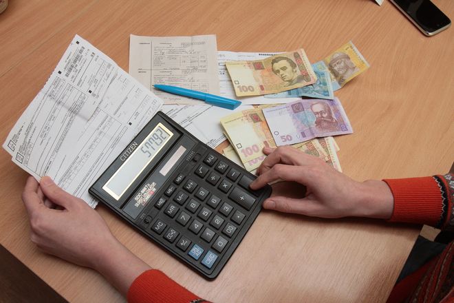 Киевляне в ноябре уплатили меньше половины начисленных сумм за коммуналку