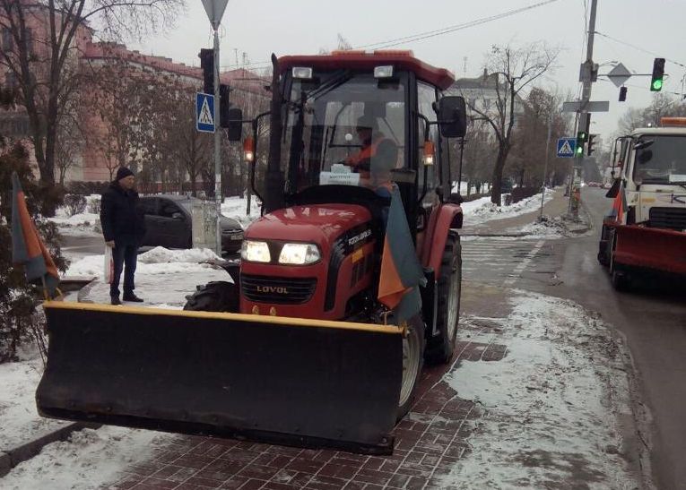 Коммунальные службы готовы к снегопаду, который ожидается в субботу, - КГГА