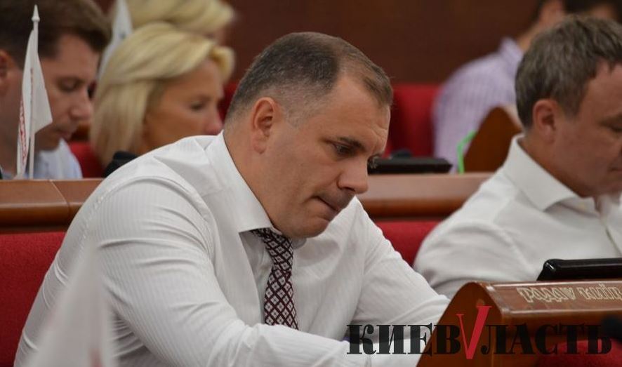 После сообщения о готовящемся взрыве приемной депутата Киевсовета открыто уголовное производство