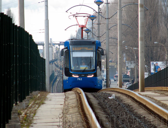 В ночь на 12 апреля временно закроется движение скоростного трамвая №1 в Киеве