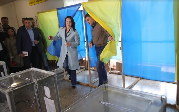 Гройсман проголосовал в Виннице (видео)