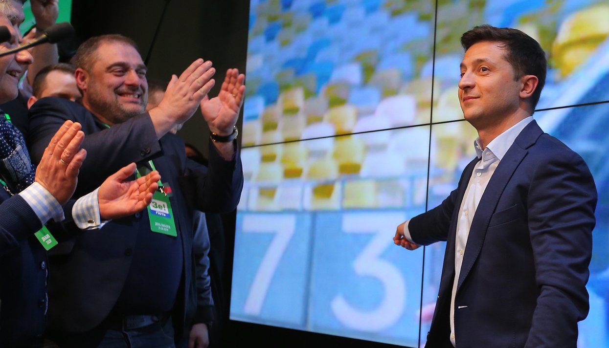 Украина выбрала шестым президентом Владимира Зеленского - ЦИК, 100% протоколов