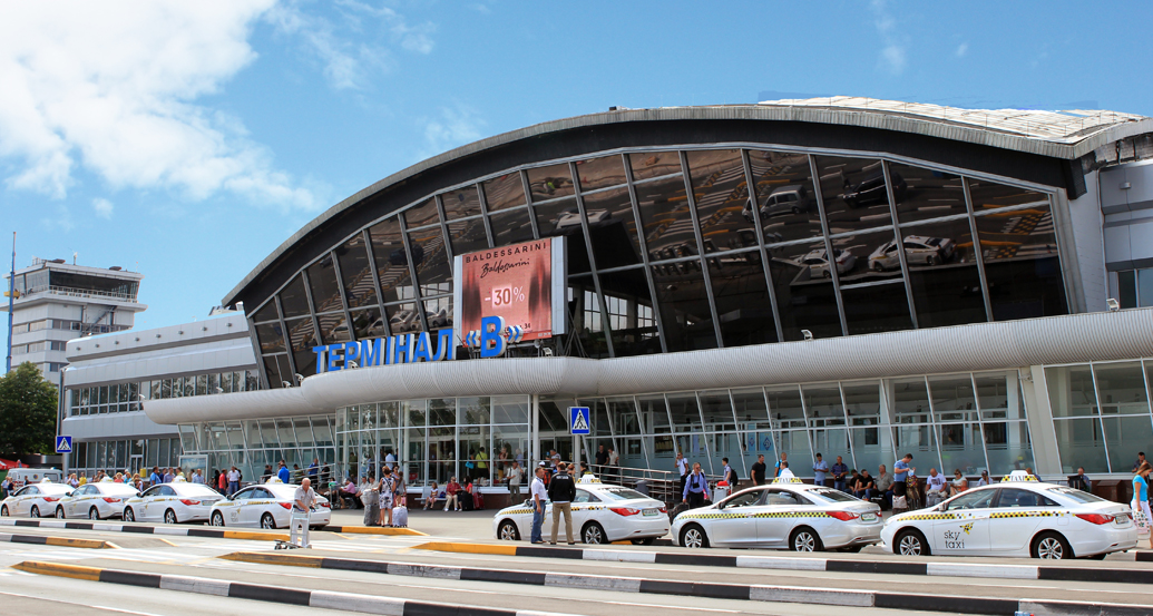 Кабмин утвердил стратегию развития “Борисполя” и лишил аэропорт денег на ее реализацию