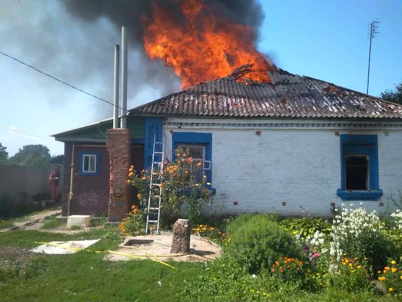 Двое маленьких детей погибли в пожаре на Киевщине