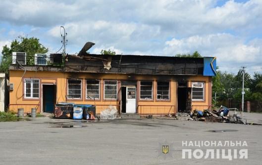 На Киевщине неизвестные сожгли магазин кандидата в народные депутаты Давида Эрикяна (фото, видео)