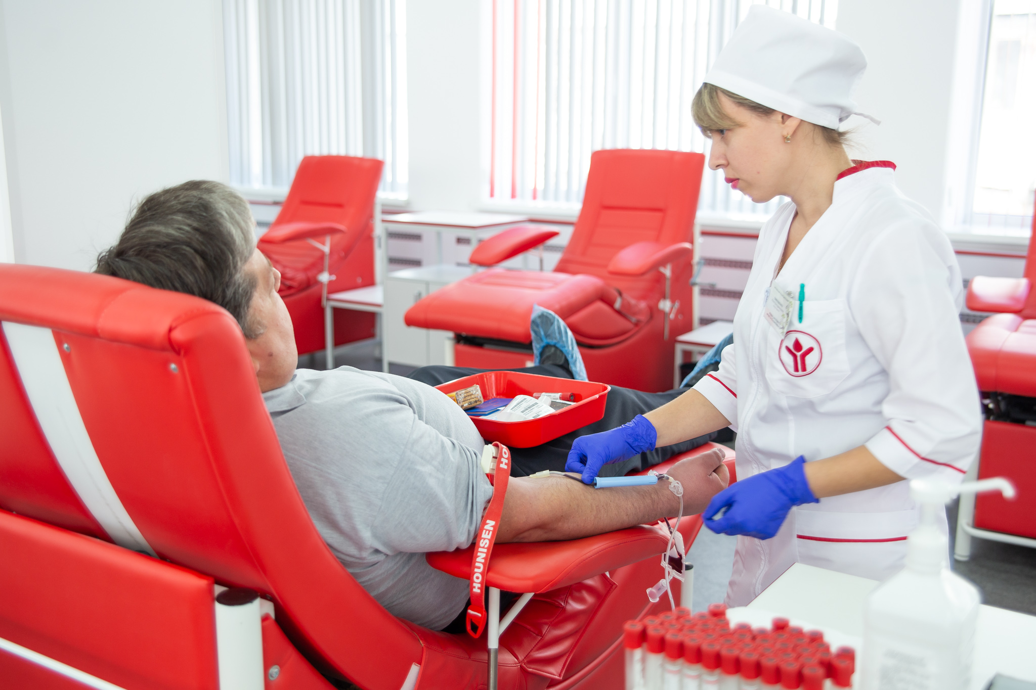 “Киевский городской центр крови” в июле заготовил более 230 литров донорской крови
