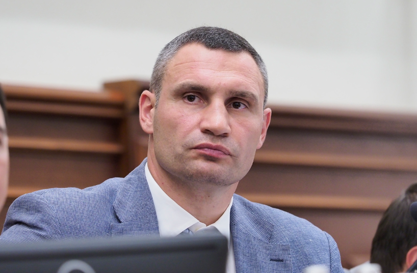 КСУ решит, вправе ли президент Зеленский уволить мэра Кличко с поста главы КГГА