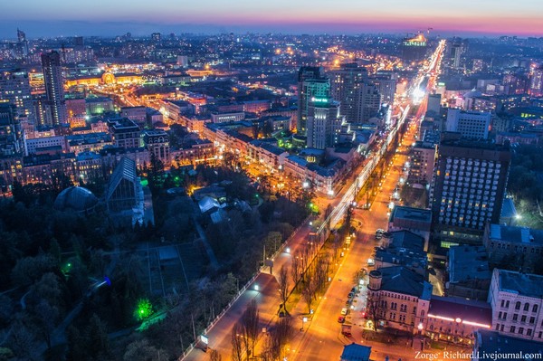 По результатам тендеров капитально отремонтируют внешнее освещение на 17 улицах Киева (список улиц)