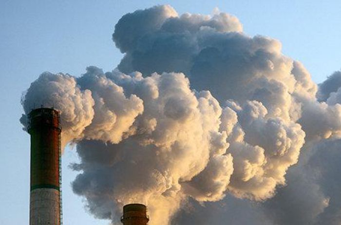 Киевляне обратились к Зеленскому из-за запахов от Бортнической станции аэрации и выбросов мусоросжигательного завода “Энергия”