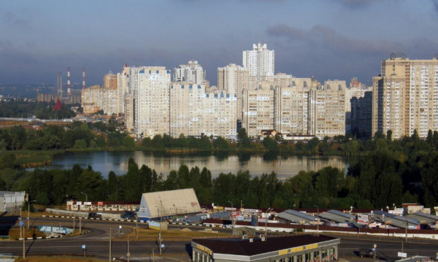 На столичном озере Лебединое запланировали строительство системы аэрации