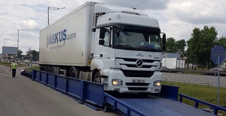 За прошлую неделю на въезде в Киев смогли взвесить только 17 грузовиков