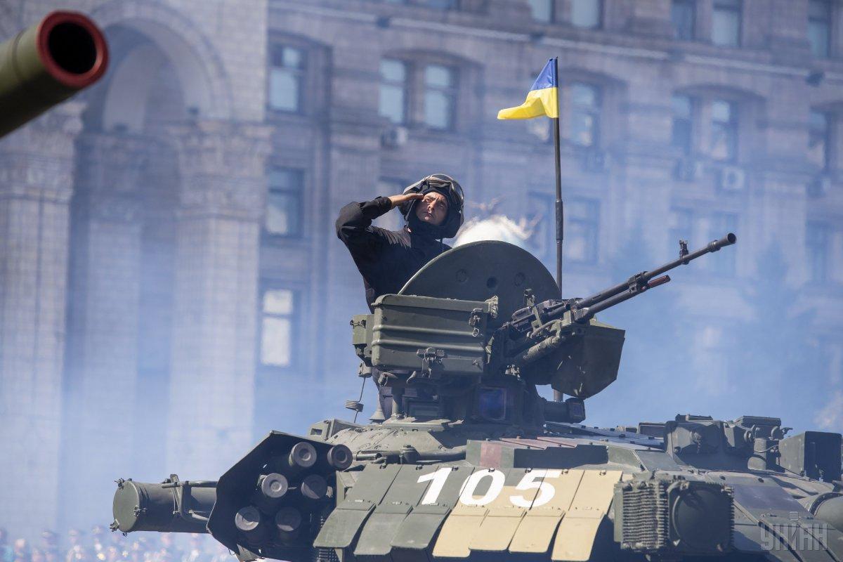 Семьи погибших участников Революции Достоинства и участников АТО ко Дню защитника Украины получат матпомощь от Киева