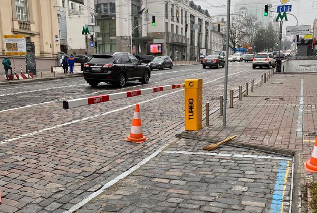Заместитель Кличко анонсировал появление в Киеве пяти стоянок для такси (фото, адреса)