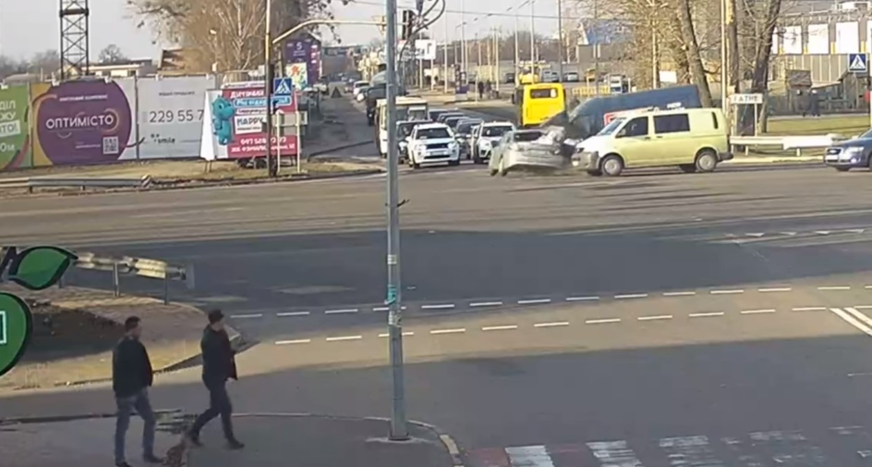 После ДТП с участием детского омбудсмена власти Киевщины озаботились безопасностью перекрестка возле Чабанов