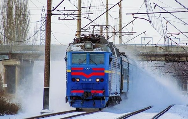 “Укрзализныця” на зимние праздники назначила дополнительные поезда и продлила маршруты ряда поездов