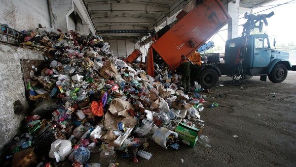 Киевсовет призвал Верховную Раду ужесточить ответственность за выбрасывание мусора в неположенных местах