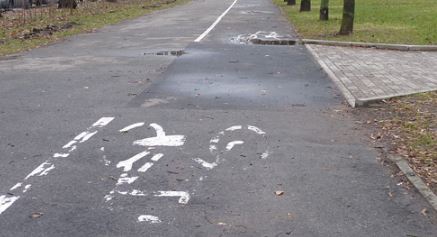В КГГА попросили у столичных велосипедистов помощи в сборе данных о поврежденных участках велосети