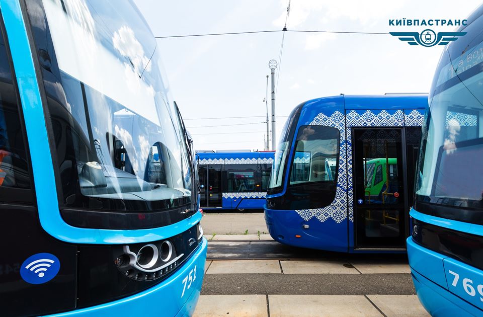 На выходных, 30 ноября и 1 декабря, в Киеве снова будут приостанавливать работу скоростного трамвая №1