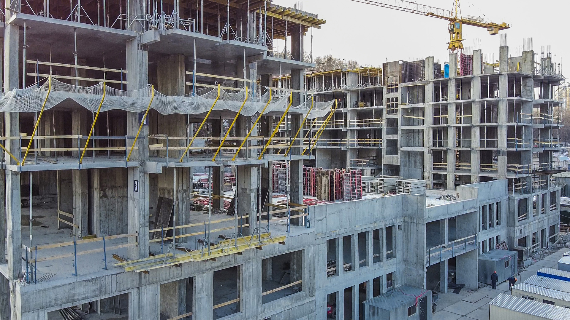 В ЖК Edeldorf приступили к возведению верхних жилых этажей
