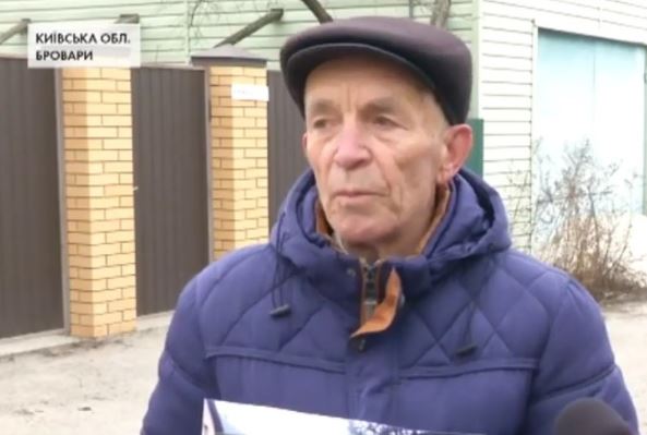 Под давлением жителей Броварской горсовет пообещал отремонтировать дорогу на ул. Княжицкой (видео)