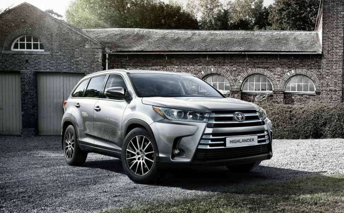 КГГА обновила автопарк автомобилями Toyota Camry и Toyota Highlander на 11 млн гривен