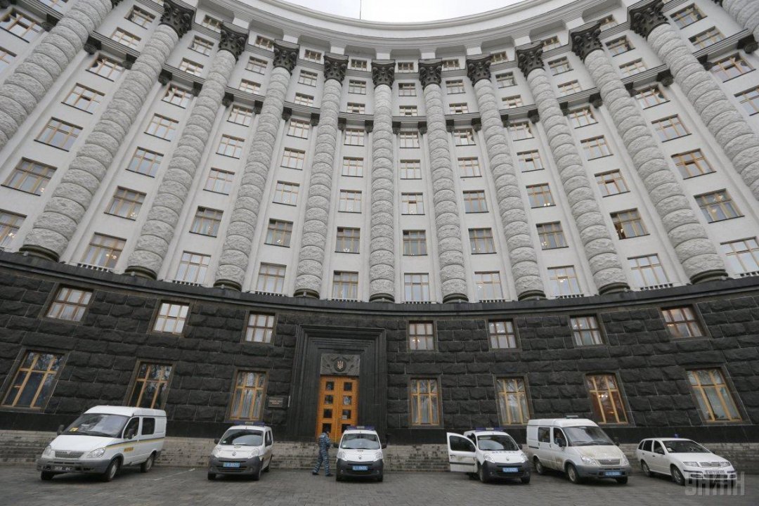 В Киеве не могут найти место и средства на возведение монумента Соборности и памятника Петлюре