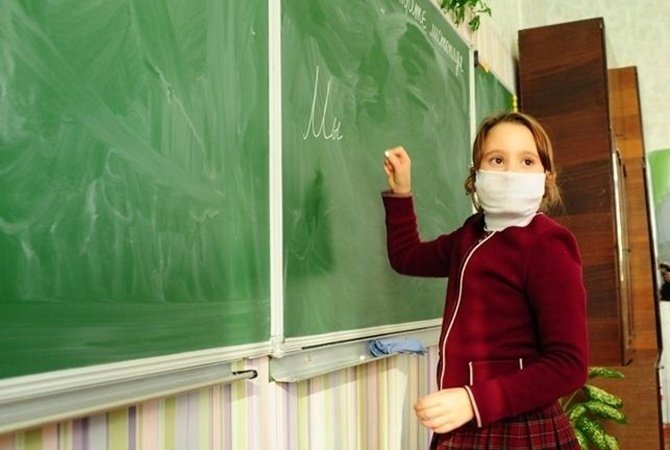 В Киеве из-за гриппа и ОРВИ начали приостанавливать учебный процесс в школах