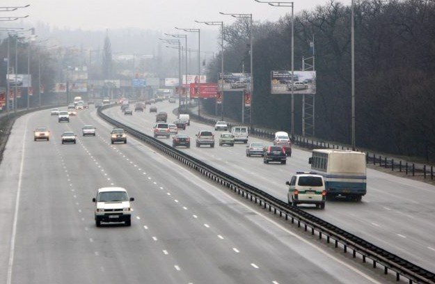 “Киевавтодор” заказал ремонт четырех километров Столичного шоссе за 773 млн гривен