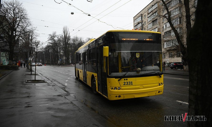 В ночь на 13 марта в сокращенном режиме будут работать столичные троллейбусы №№ 38, 42-Д