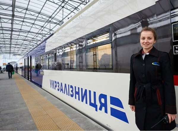 К 8 Марта “Укрзализныця” запустит 22 дополнительных поезда (список)