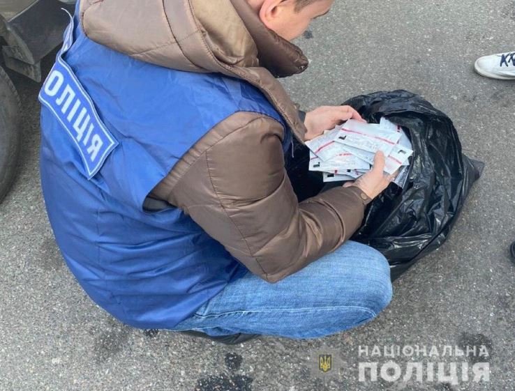 За продажу несертифицированных тестов на коронавирус жителя Киевщины оштрафовали на 17,5 тыс. гривен