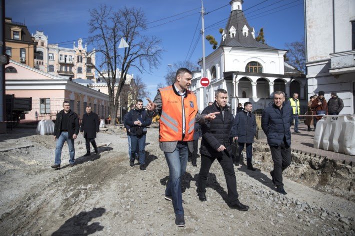 На столичном Подоле начался капитальный ремонт улиц