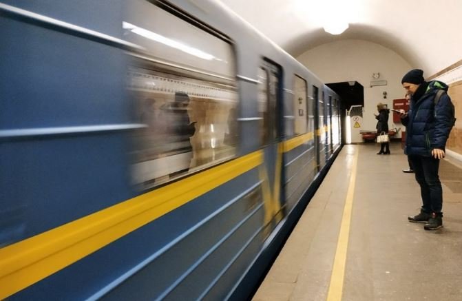 Киевсовет утвердил механизмы для запуска 4G на всех станциях метрополитена