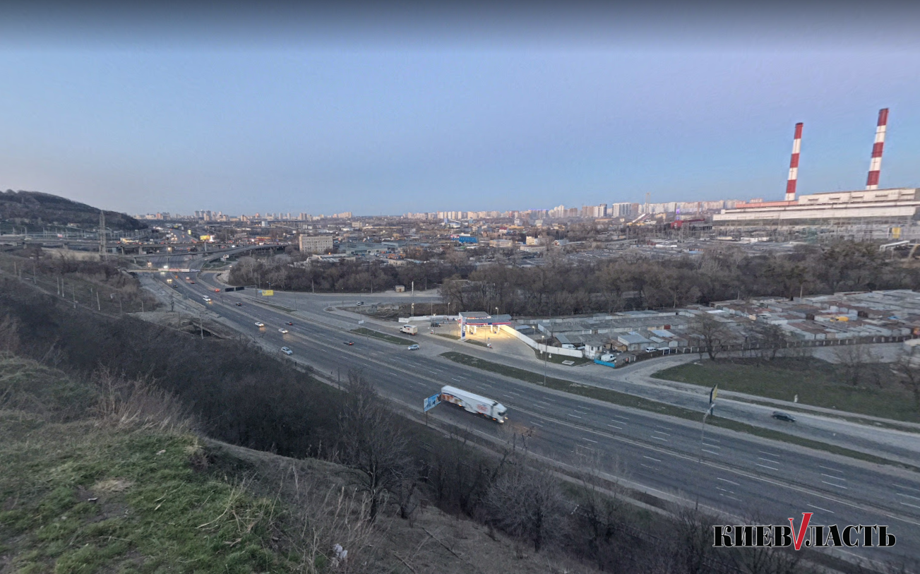 Кличко просят ускорить ремонт правой полосы участка Столичного шоссе и проверить подрядчика
