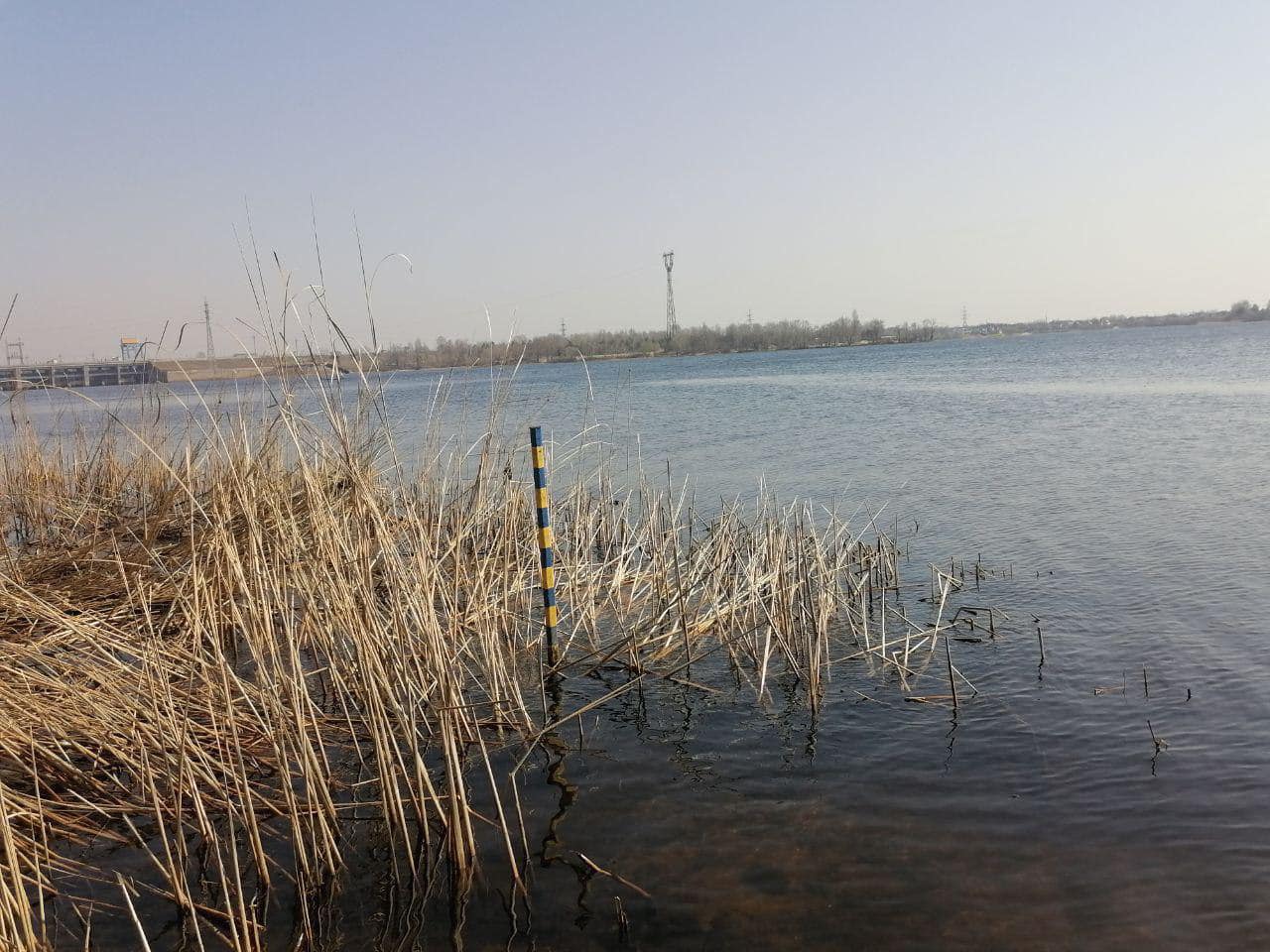 Киевский рыбоохранный патруль создал пункты наблюдений за уровнями колебания воды в период нереста (фото)