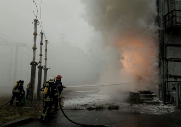 В Дарницком районе столицы сгорела трансформаторная подстанция (фото)