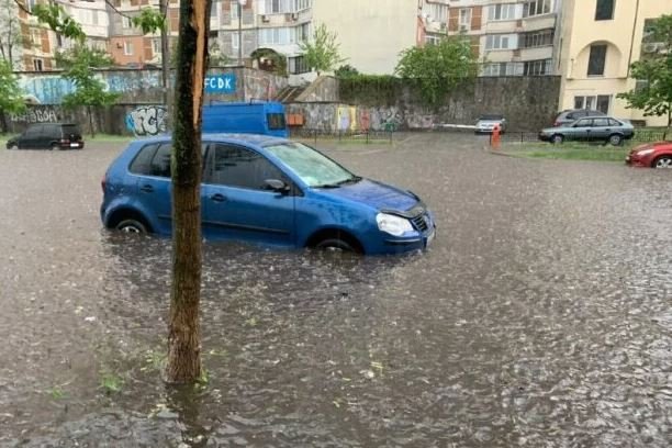 В Киеве объявлено штормовое предупреждение из-за сильных дождей