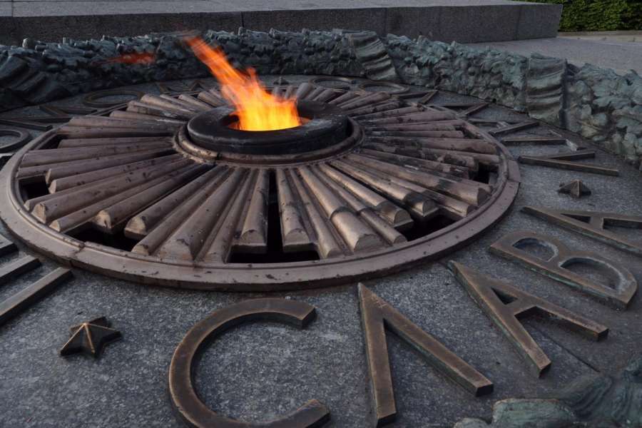 Кличко в День победы над нацизмом призвал украинцев вспомнить павших в годы Второй мировой войны защитников