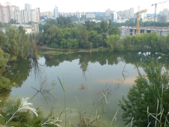 “Киевстройреконструкция” отдаст 27,4 млн гривен за работы по регулированию уровня воды озера Глинка