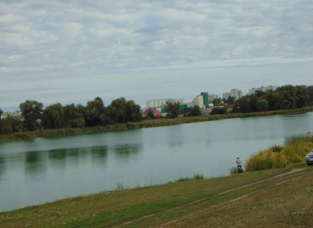 Фастовчанам не рекомендуют купаться в реке Унава