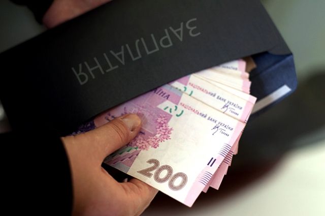 Предприятия Киева задолжали работникам почти 300 млн гривен