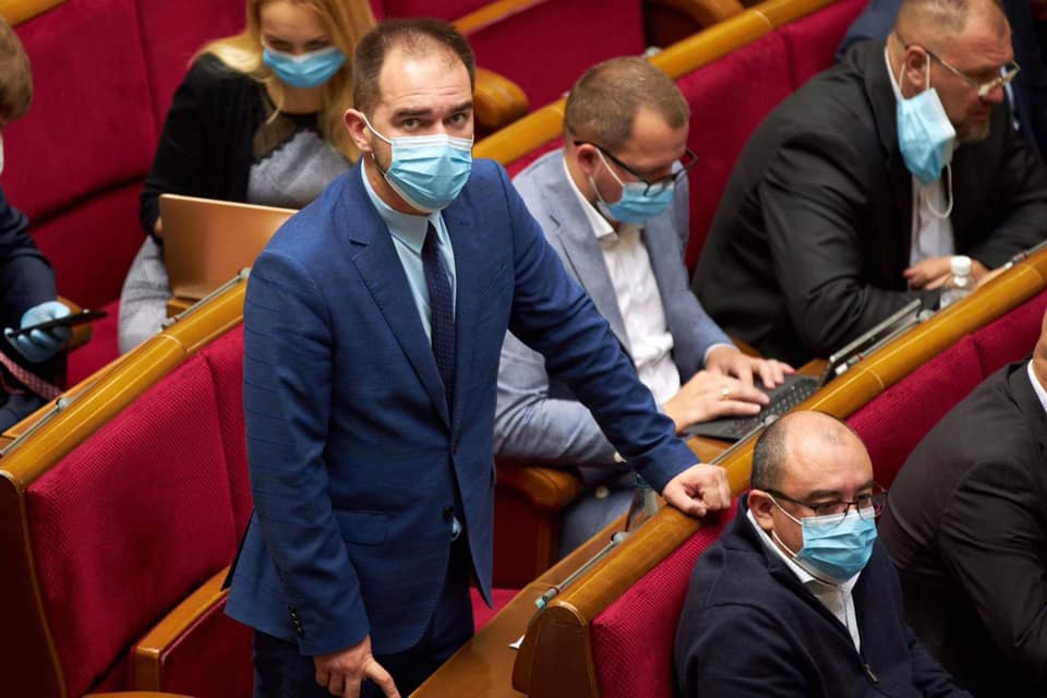 Нардеп Юрченко обвинил в неуплате налогов фабрику “Империал Тобакко”, расположенную “на его избирательном округе”